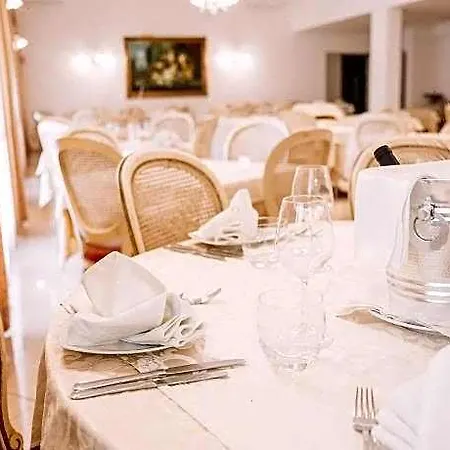 فندق Magnolia 4*