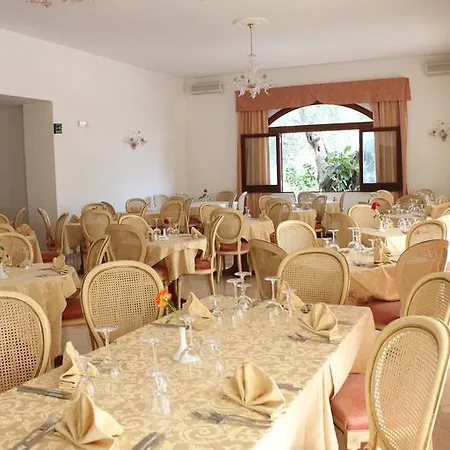 Otel Magnolia 4*